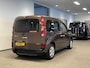 Renault Kangoo Rolstoelauto Automaat 3+1 incl. luchtvering + RECARO Speciaalstoel