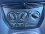 Ford C-Max 1.6 Trend / panoramadak / airco / cruise.control / navigatie / pdc / lmv / nap....