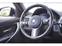 BMW 3-Serie Touring 318i M Sport elek-Klep+Led+Volleder+navigatie+stoel-verw+Media-Pack+18"Lmv = ORIG/DEALER/NL !! OKT-2019