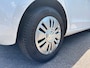 Volkswagen Up! 1.0 move up! BlueMotion / Airco / Navigatie / Dealer onderhouden!
