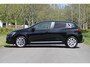 Renault Clio 1.0 TCe Zen / Multimedia systeem / Parkeersensoren / Trekhaak / stoelverwarming / Airco met climate control / enz.