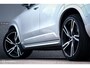 Volvo XC90 2.0 D5 AWD R-Design | Luchtvering | Polestar engineered | Panoramadak | Trekhaak | 360 camera | Sportstoelen | Memory | Zeer mooie auto |