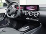 Mercedes-Benz A-klasse 180 AMG Line LIMITED Pano/Matrix/Camera