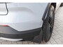Volvo EX30 Cross Country 428PK Twin Performance Ultra AWD / Cross Country Experience-pakket/ Adaptieve cruise control/ Panoramadak/ BLIS/ Parkeersensoren met 360 camera / Getint Glas / Stoel en stuurwielverwarming / Elektrische stoelen / Apple carplay / Elektrische achterklep / Keyless entry