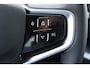 Volvo EX30 Cross Country 428PK Twin Performance Ultra AWD / Cross Country Experience-pakket/ Adaptieve cruise control/ Panoramadak/ BLIS/ Parkeersensoren met 360 camera / Getint Glas / Stoel en stuurwielverwarming / Elektrische stoelen / Apple carplay / Elektrische achterklep / Keyless entry