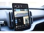 Volvo EX30 Cross Country 428PK Twin Performance Ultra AWD / Cross Country Experience-pakket/ Adaptieve cruise control/ Panoramadak/ BLIS/ Parkeersensoren met 360 camera / Getint Glas / Stoel en stuurwielverwarming / Elektrische stoelen / Apple carplay / Elektrische achterklep / Keyless entry