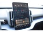 Volvo EX30 Cross Country 428PK Twin Performance Ultra AWD / Cross Country Experience-pakket/ Adaptieve cruise control/ Panoramadak/ BLIS/ Parkeersensoren met 360 camera / Getint Glas / Stoel en stuurwielverwarming / Elektrische stoelen / Apple carplay / Elektrische achterklep / Keyless entry