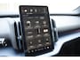 Volvo EX30 Cross Country 428PK Twin Performance Ultra AWD / Cross Country Experience-pakket/ Adaptieve cruise control/ Panoramadak/ BLIS/ Parkeersensoren met 360 camera / Getint Glas / Stoel en stuurwielverwarming / Elektrische stoelen / Apple carplay / Elektrische achterklep / Keyless entry