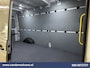Volkswagen Crafter 2.0 TDI 140pk L4H3 L3H2 Euro6 Airco | 3000kg trekhaak | Cruisecontrol | Parkeersensoren Bijrijdersbank