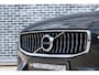 Volvo V60 2.0 B3 Inscription | Trekhaak | Parkeerverwarming | Panoramadak | Achteruitrijcamera | Parkeersensoren | Harman Kardon Audio | Stoelverwarming voor en achter |