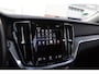 Volvo V60 2.0 B3 Inscription | Trekhaak | Parkeerverwarming | Panoramadak | Achteruitrijcamera | Parkeersensoren | Harman Kardon Audio | Stoelverwarming voor en achter |