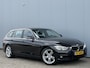 BMW 3-Serie Touring 318i Executive Automaat Navigatie/18inch.