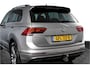 Volkswagen Tiguan 2.0 TSI 4Motion Highline Business R 180 PK | R-Line | Elek. Trekhaak | Adapt. Cruise | Stoel-+Bankverw. | PDC | Camera | NAV + App. Connect | ECC | Elek. Klep | LM 19" |