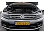 Volkswagen Tiguan 2.0 TSI 4Motion Highline Business R 180 PK | R-Line | Elek. Trekhaak | Adapt. Cruise | Stoel-+Bankverw. | PDC | Camera | NAV + App. Connect | ECC | Elek. Klep | LM 19" |