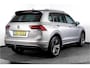 Volkswagen Tiguan 2.0 TSI 4Motion Highline Business R 180 PK | R-Line | Elek. Trekhaak | Adapt. Cruise | Stoel-+Bankverw. | PDC | Camera | NAV + App. Connect | ECC | Elek. Klep | LM 19" |