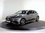 Mercedes-Benz A-klasse 250 e Business Solution AMG | Panoramaschuifdak | Stoelverwarming | Achteruitrijcamera | MULTIBEAM LED |