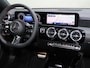 Mercedes-Benz A-klasse 250 e Business Solution AMG | Panoramaschuifdak | Stoelverwarming | Achteruitrijcamera | MULTIBEAM LED |