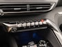 Peugeot 5008 1.2 PureTech Sport 7 Persoons Automaat (APPLE CARPLAY, GROOT NAVI, LEDER, KEYLESS, DRIVE MODE, SPORTSTOELEN, GETINT GLAS, PARKEERSENSOREN, NIEUWE APK, NIEUWSTAAT)