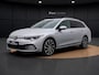 Volkswagen Golf Variant 1.5 eTSI Style | Trekhaak | Camera | ACC | Side Assist | ERGO Stoel | Spiegelpakket | 17'' |