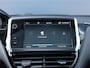 Peugeot 2008 1.2 PureTech Blue Lion Automaat | Navigatie | Panorama-dak | Cruise Control | Trekhaak | Apple Carplay & Android Auto | 16" LMV | All-season