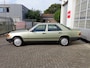Mercedes-Benz 200-Serie 200-500 (W124) Smetteloze auto 1985 Belastingvrij !!