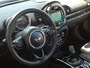 MINI Clubman 1.5 Cooper Chili, Automaat / Apple Carplay / Schuifdak / Stoelverwarming / Keyless / LED verlichting / Parkeersensoren / 17 '' LMV