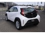 Toyota Aygo X HYBRID 115 PLAY NIEUW! CLIMA AD-CRUISE CAMERA APPLE/ANDROID EL-RAMEN/SPIEGELS