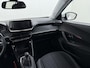 Peugeot 2008 SUV Active 130pk | Navigatie | Climate Control | Cruise Control | Parkeersensoren | Elektrisch inklapbare spiegels | Led koplampen | Bluetooth | Apple CarPlay / Android Auto | DAB+ radio | Automatisch dimlicht | Regensensor | Multifunctioneel lederen stuurwiel | 16” lichtmetalen velgen |
