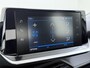 Peugeot 2008 SUV Active 130pk | Navigatie | Climate Control | Cruise Control | Parkeersensoren | Elektrisch inklapbare spiegels | Led koplampen | Bluetooth | Apple CarPlay / Android Auto | DAB+ radio | Automatisch dimlicht | Regensensor | Multifunctioneel lederen stuurwiel | 16” lichtmetalen velgen |