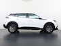 Peugeot 2008 SUV Active 130pk | Navigatie | Climate Control | Cruise Control | Parkeersensoren | Elektrisch inklapbare spiegels | Led koplampen | Bluetooth | Apple CarPlay / Android Auto | DAB+ radio | Automatisch dimlicht | Regensensor | Multifunctioneel lederen stuurwiel | 16” lichtmetalen velgen |