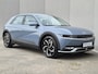 Hyundai Ioniq 5 Connect 77.4 kWh / SOH 100% / Fabrieksgarantie tot 04-2028 / Dealer onderhouden / All season banden / CCS snellader / warmtepomp / Trekgewicht 1600 kg / Stuur- & Stoelverwarming / Achterutrijcamera / cruise control adaptief / Keyless Entry/Start /