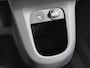Hyundai Ioniq 5 Connect 77.4 kWh / SOH 100% / Fabrieksgarantie tot 04-2028 / Dealer onderhouden / All season banden / CCS snellader / warmtepomp / Trekgewicht 1600 kg / Stuur- & Stoelverwarming / Achterutrijcamera / cruise control adaptief / Keyless Entry/Start /