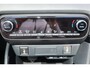 Toyota Yaris 1.5 HYBRID 130 EXECUTIVE NIEUW! BLIND-SPOT JBL-AUDIO HUD PANODAK P-SENSOREN STOEL/STUURVERW KEYLESS APPLE/ANDROID AD-CRUISE