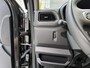 Renault Master T35 2.3 dCi 135Pk L2H2 Work Edition | Betimmering | Navigatie | Trekhaak | Parkeersensoren Voor & Achter | Achteruitrijcamera | Apple Carplay/Android Auto | Side Bars | Cruise Control | Airco | Elektrische ramen |