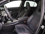 Mercedes-Benz A-klasse 180 AMG Line / Achteruitrijcamera / Panaroma-dak /