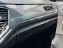 Volkswagen T-Roc 1.5 150pk TSI Sport Winterpakket | Navigatie 'Discover Media' | Achteruitrijcamera (Rear View)