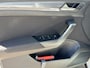 Volkswagen T-Roc 1.5 150pk TSI Sport Winterpakket | Navigatie 'Discover Media' | Achteruitrijcamera (Rear View)