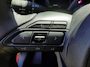 Toyota Yaris 1.5 Hybrid 130 Executive NIEUW DIRECT LEVERBAAR! STOEL/STUURVERW 17'' LM-VELGEN PARK-SENSOREN BLIND-SPOT CLIMA KEYLESS LEER NAVI CAMERA APPLE/ANDROID LED