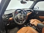 MINI Cooper 5-Deurs 1.5 Chili | Navigatie | LM Velgen 17" | Voorstoelen Verwarmd | Elektrisch Glazen Panoramadak | Cruise Control | Adaptieve LED Koplampen | Airco |