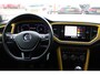 Volkswagen T-Roc 1.5 TSI *Sport* | Trekhaak | Carplay | Camera | Adaptive Cruise & Climate Control | Camera | Stoel & Stuur Verwarming | Navigatie | Privacy | PDC |