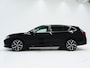 Volkswagen Passat Variant 1.5 eHybrid 204PK | Leder/Alcantara | Massage | Stoelkoeling | Trekhaak | HUD | 360 | Keyless