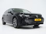 Volkswagen Passat Variant 1.5 eHybrid 204PK | Leder/Alcantara | Massage | Stoelkoeling | Trekhaak | HUD | 360 | Keyless