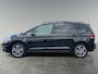 Volkswagen Touran 1.5 150pk TSI Highline 7p Panoramaschuif-kanteldak | Navigatie 'Discover Media' | Achteruitrijcamera (Rear View)