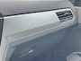 Volkswagen Touran 1.5 150pk TSI Highline 7p Panoramaschuif-kanteldak | Navigatie 'Discover Media' | Achteruitrijcamera (Rear View)