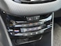 Peugeot 208 1.2 Turbo 110 PK GT-line Automaat | Zeer Complete en Sportieve Uitvoering | Slechts 89.000 KM | Navigatie | Climate Control | Sportstoelen | Parkeersensoren V+A | Cruise Control | Bluetooth Audio en Telefoon | 17" Lichtmetalen Velgen | LED Dagrijverlichting |