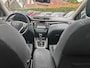 Nissan Qashqai 1.2 Connect Edition,Navi,Climate control,Cruise control,Parkeersensoren,Achter rij uit camera,PanoramadakTrekhaak.