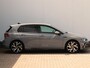 Volkswagen Golf 1.5 eTSI R-Line Business | 1e eigenaar | Trekhaak | Stoel- & stuurverwarming | Achteruitrijcamera | Apple carplay/Android auto | DAB |