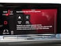 Volkswagen Golf 1.5 eTSI R-Line Business | 1e eigenaar | Trekhaak | Stoel- & stuurverwarming | Achteruitrijcamera | Apple carplay/Android auto | DAB |