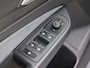 Volkswagen Golf 1.5 eTSI R-Line Business | 1e eigenaar | Trekhaak | Stoel- & stuurverwarming | Achteruitrijcamera | Apple carplay/Android auto | DAB |