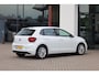 Volkswagen Polo 1.0 TSI Highline 95PK / 70kW, Door ons geleverd en onderhouden, 4 seizoenenbanden, parkeersensoren voor en achter (pdc), style interieur met zwarte dakhemel, 16" LMV, navigatie, adaptieve cruise control (acc), Apple Carplay & Android Auto, half lederen bekleding, verschillende rijmodi, elektrisch verstel- en verwarmbare buitenspiegels, DAB+, 2-zone climatronic, variabele laadvloer